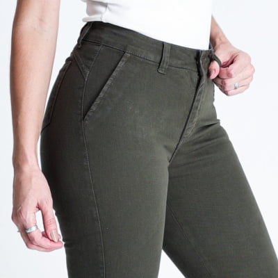 CALÇA VERDE FEMININA CIGARRETE COM BOLSO FACA REF5215 